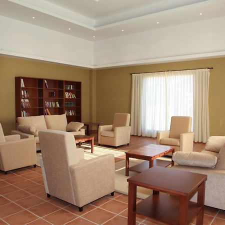 Santara Resort And Spa ซานตาโปลา ภายนอก รูปภาพ