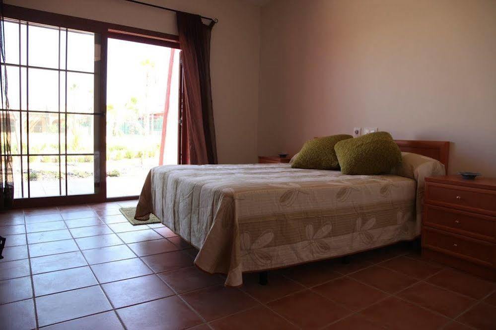 Santara Resort And Spa ซานตาโปลา ภายนอก รูปภาพ