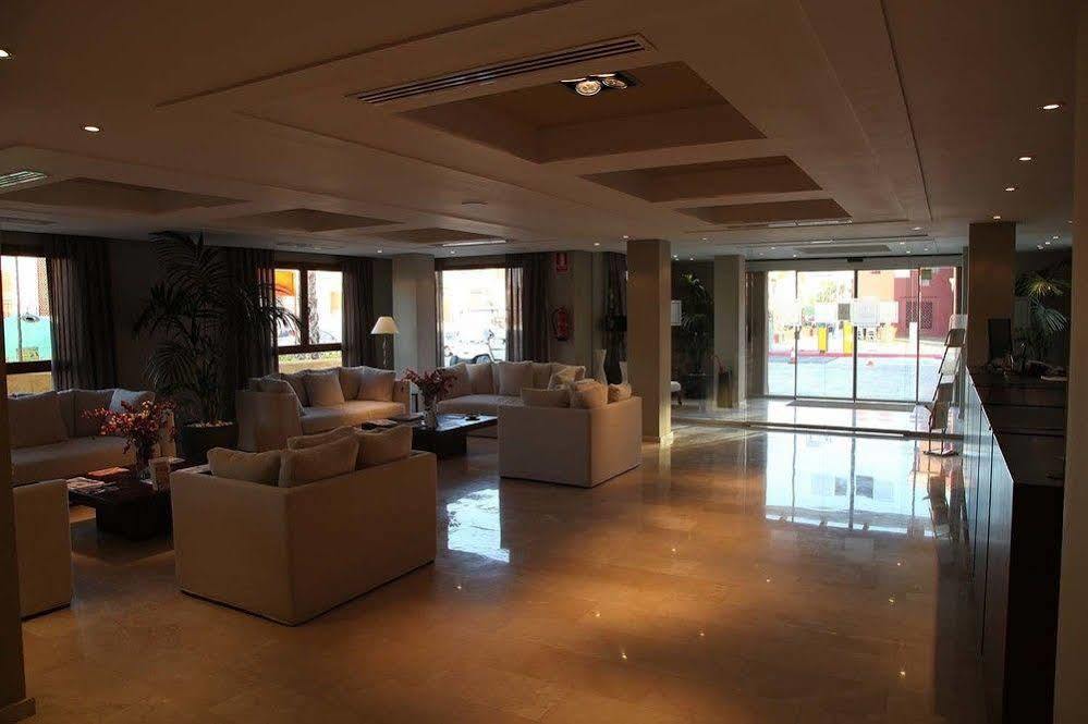 Santara Resort And Spa ซานตาโปลา ภายนอก รูปภาพ