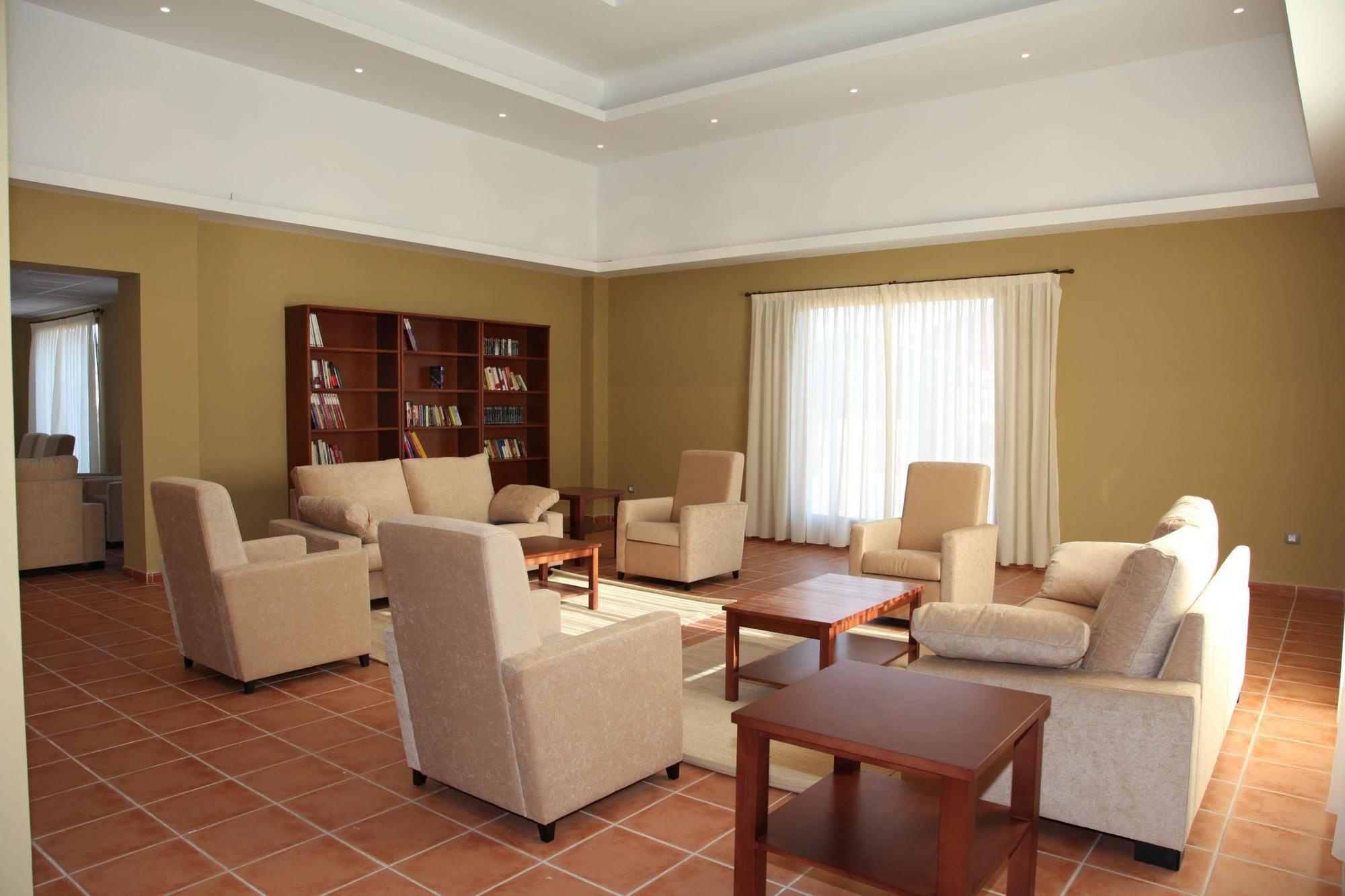 Santara Resort And Spa ซานตาโปลา ภายนอก รูปภาพ