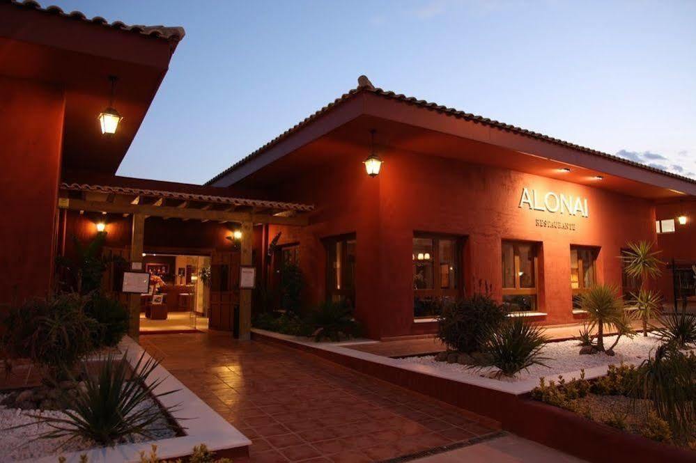 Santara Resort And Spa ซานตาโปลา ภายนอก รูปภาพ